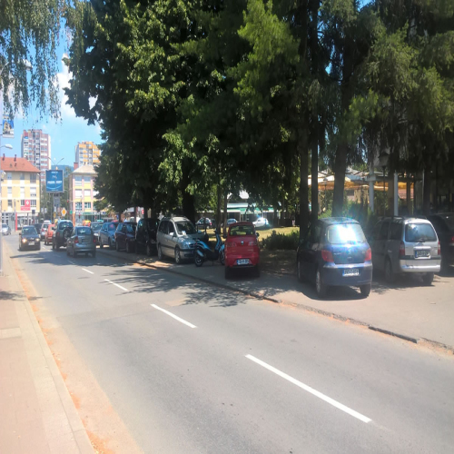 parking-papci-opkolili-zgradu-skuptinegrada-01