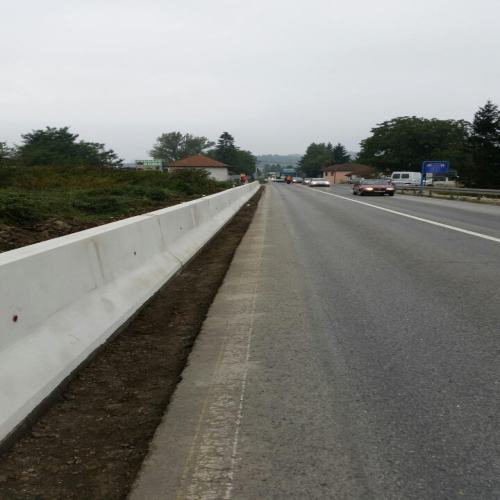 montaza-betonskih-barijera-03