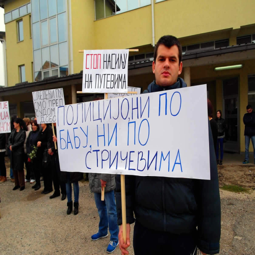protesti-saobracajka-petrovo-2015-05