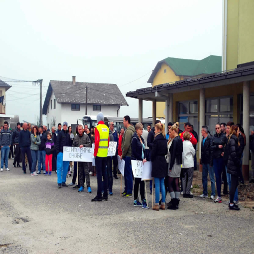 protesti-saobracajka-petrovo-2015-07