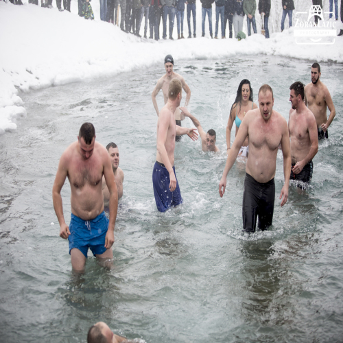 plivanje-za-casni-krst-okolsta-09