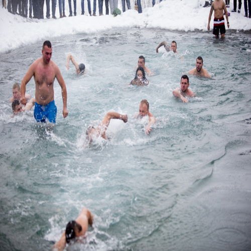 plivanje-za-casni-krst-okolsta-14