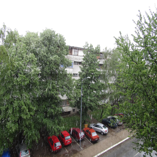 Snijeg-u-aprilu-u-Doboju-01