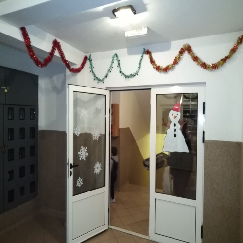 ukrasavanje-ulaza-dec-zgrada-06