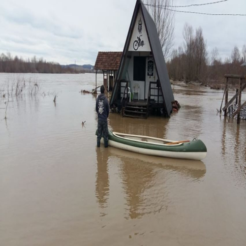 osjecani-potopljen-bajker-klub-02