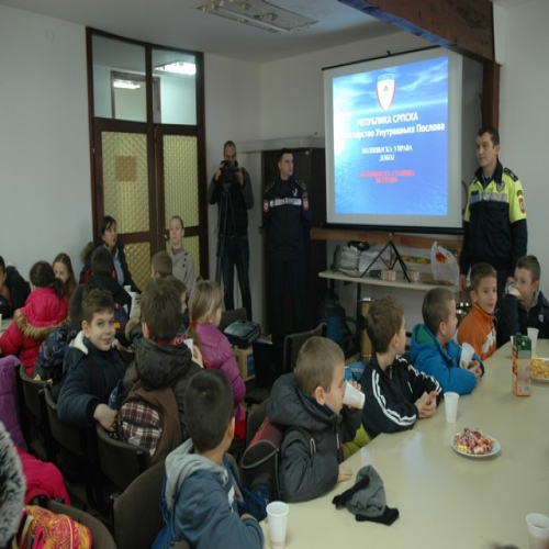 dan-otvorenih-varat-petrovo-policija-02