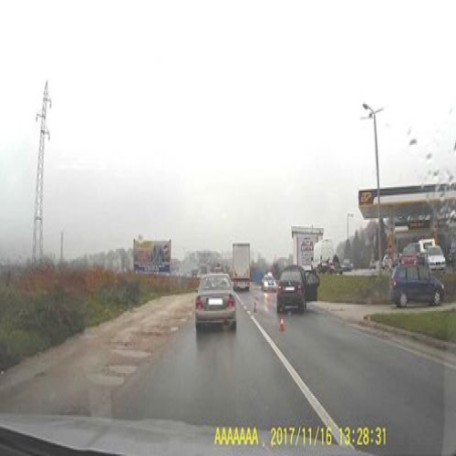 udes-ulaz-kod-crkve-04