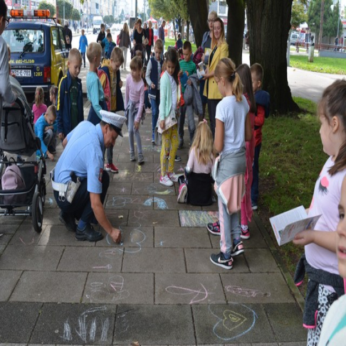 policija-djeca-bez-automobila-04