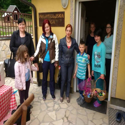 aktiv-zena-snsd-vaskrs-2016-03