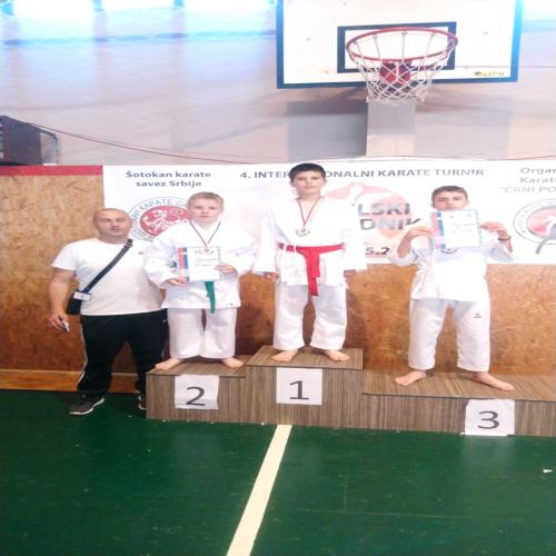 titel-karate-turnir-2021-08