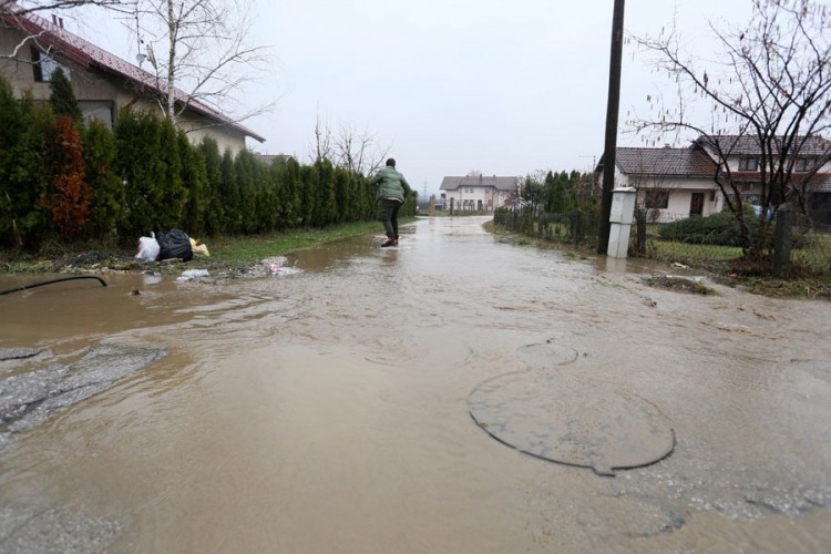 DOBOJSKI INFO UPOZORAVA Jake padavine danas i sutra mogu izazvati bujične poplave