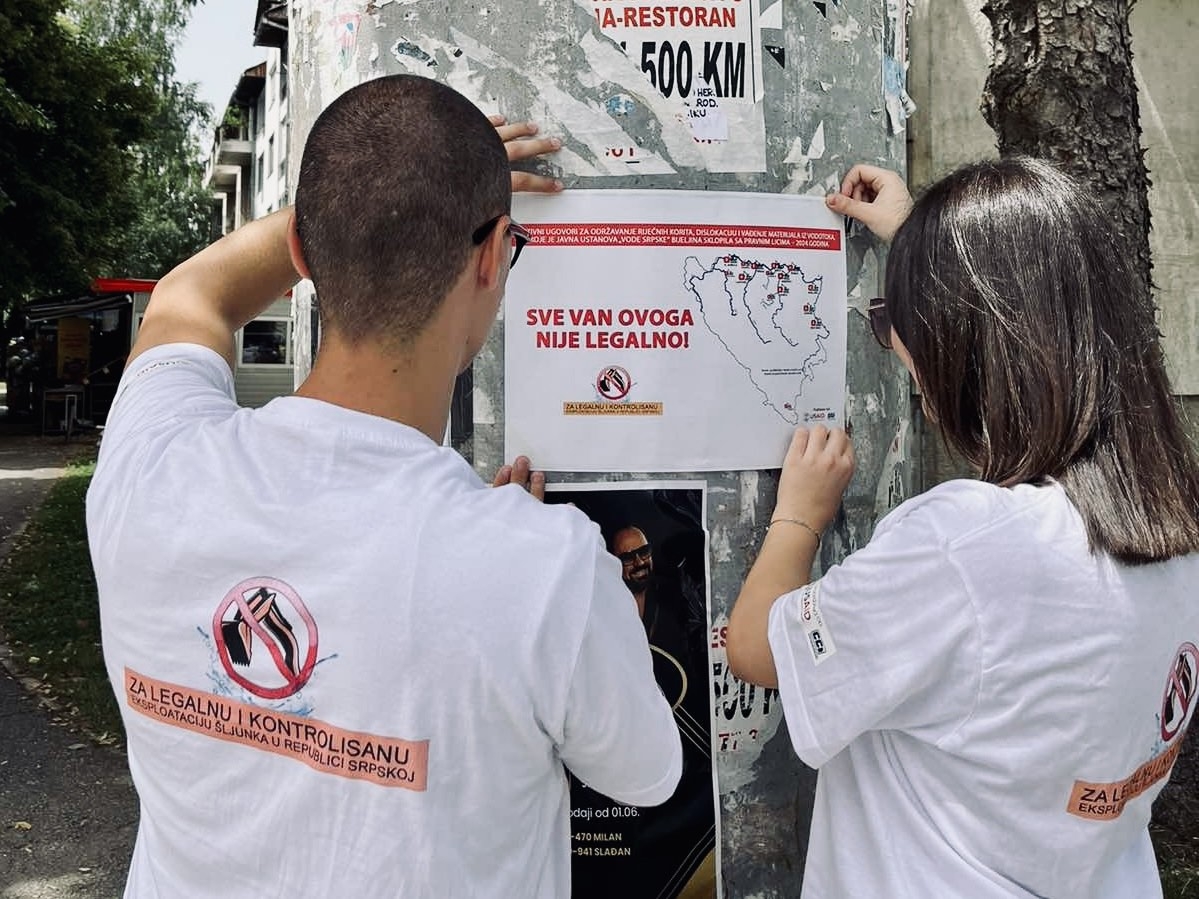 DOBOJ: Javno dobro nije za privatne džepove (FOTO)