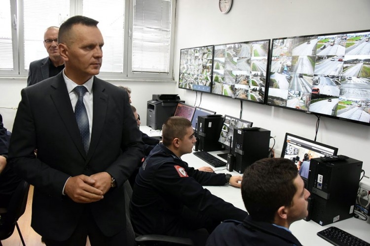 VELIKI BRAT VAS GLEDA: Na grad motri 71 kamera