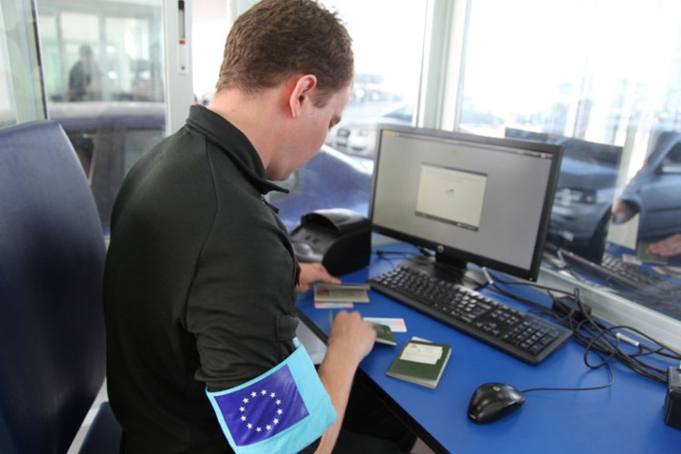 Ipak se neće plaćati sedam evra za ulazak u EU: Odložena primjena novih pravila