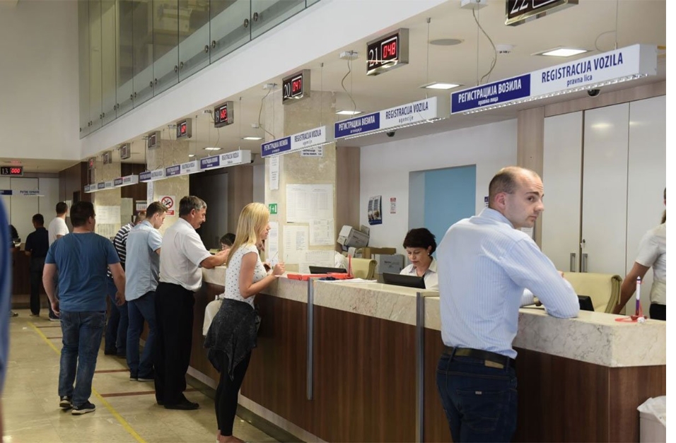 U Srpskoj ni danas ne radi sistem za izdavanje dokumenata i registraciju vozila