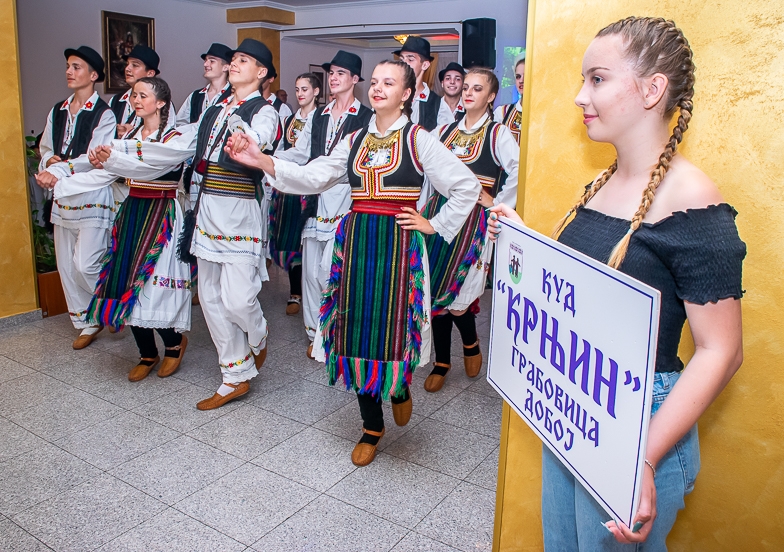 DOBOJ: Zašto treba da dođete na koncert KUD "Krnjin"? (FOTO)