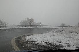 PUTEVI: Oprez, kolovozi vlažni ili mokri