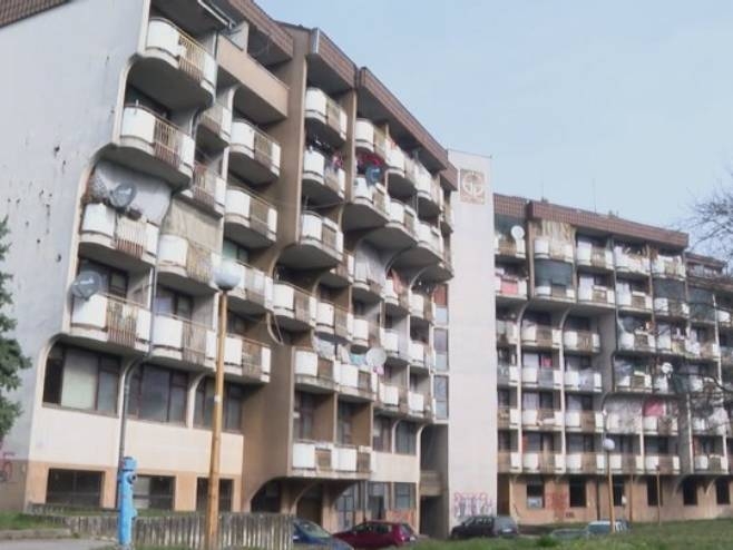 DOBOJ: Nakon tri decenije zatvara se izbjeglički kolektivni centar (VIDEO)