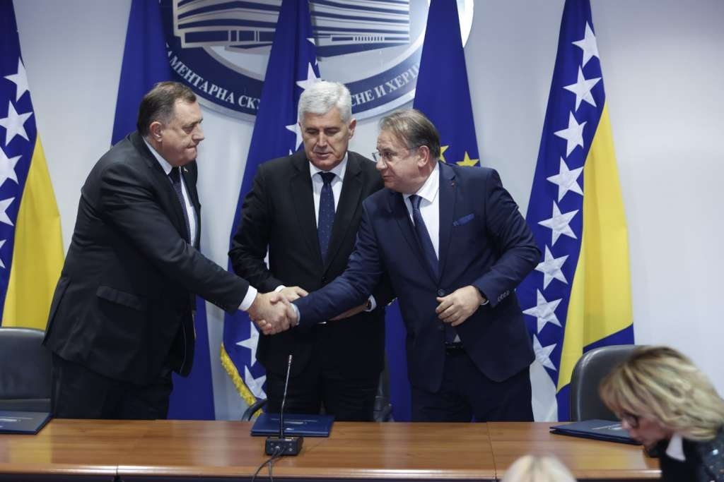 Dodik bi da mu EU plati što vlasti nisu ispunile ništa od prioriteta