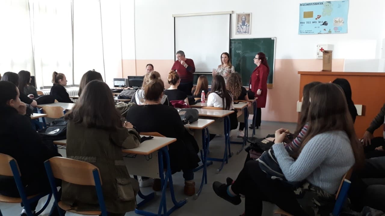 DOBOJ: Predavanje učenicima Ekonomske škole o poreskom sistemu BiH