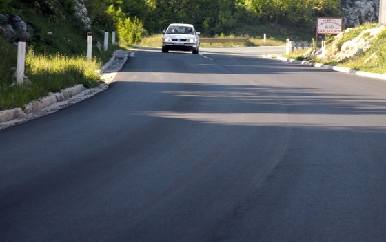 PUTEVI: Obustava saobraćaja na Zupcima zbog brdske trke