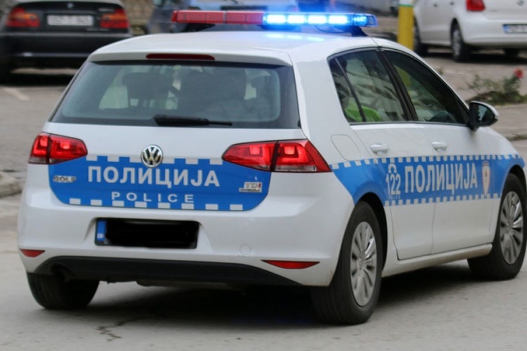 DOBOJ: Ukrao auto u Tuzli, uhapšen u Petrovu