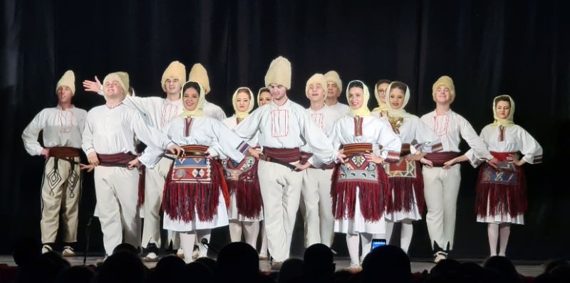 DOBOJ: Prvo veče tradicionalnih godišnjih nastupa KUD-a "Doboj" (FOTO)