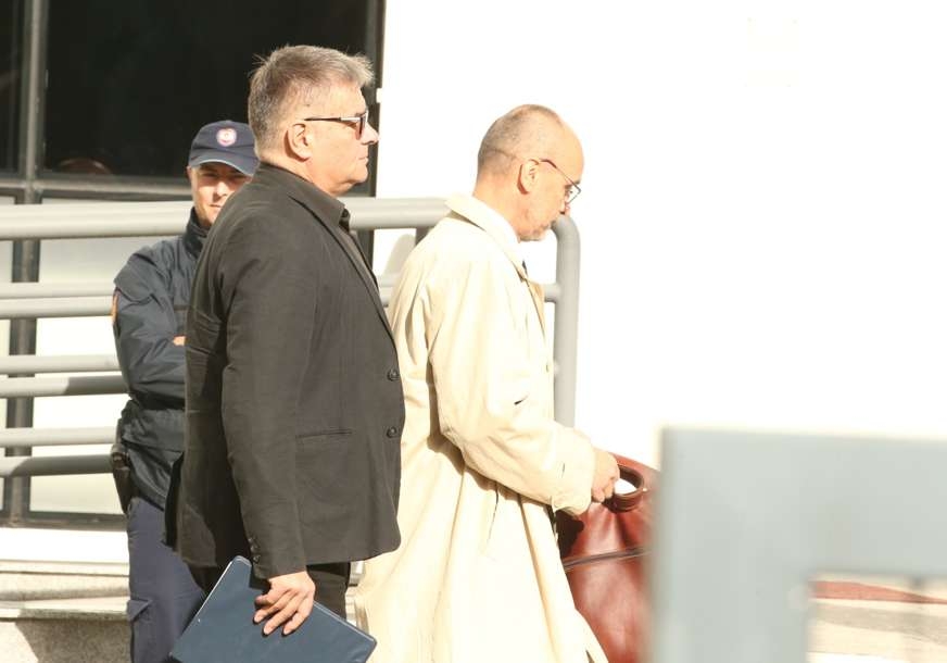 PRAVDA NA KOLJENIMA Nestanak struje u sudu odgodio suđenje krim-tehničarima u slučaju "David Dragičević": Definitivno NASTUPA APSOLUTNA ZASTARA KRIVIČNOG GONJENJA, pročitajte šta to znači