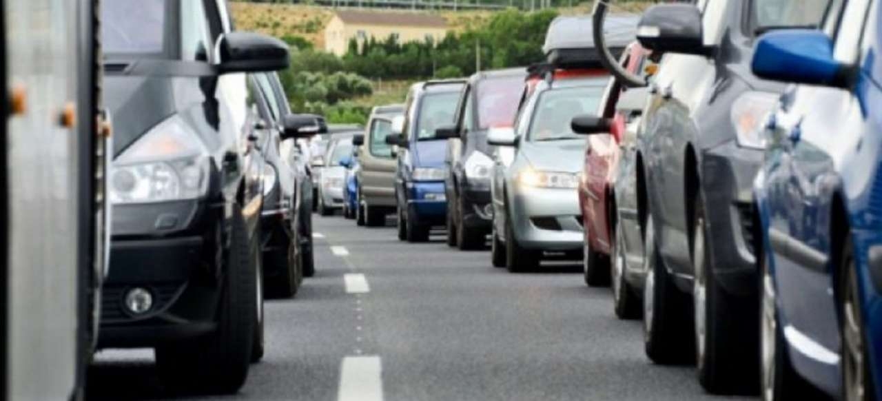 PUTEVI: Saobraćaj pojačan u gradskim sredinama