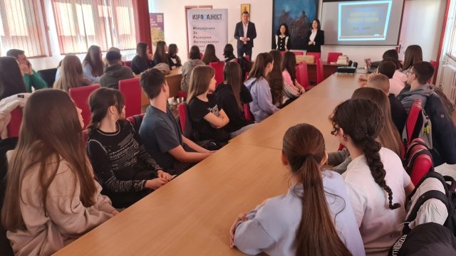 DOBOJ: Kod mladih sve više poštapalica u govoru, održane radionice “Progovori da vidim ko si”