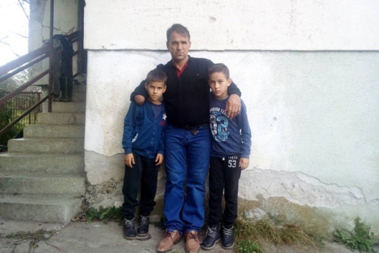 DOBOJ: Mali Stojanovići sanjaju o kupatilu