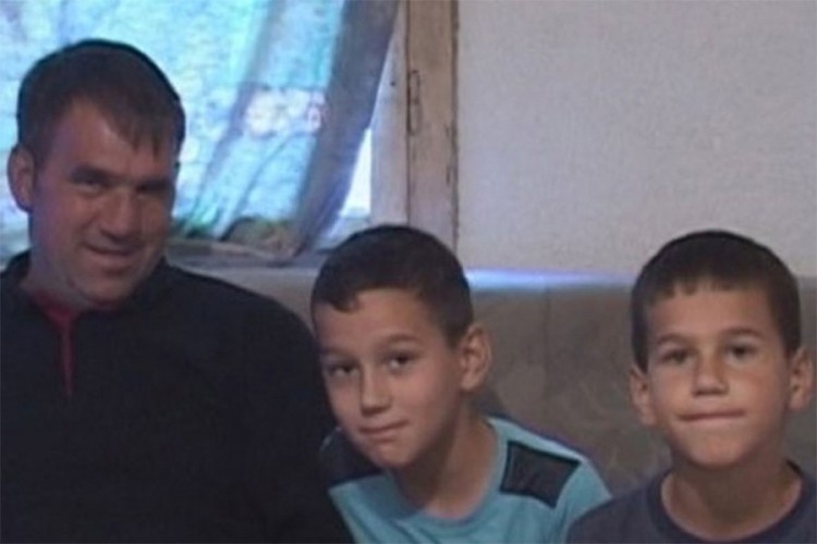 DOBOJ: Premijer Srpske iz budžetske rezerve kupuje kuću samohranom ocu (VIDEO)