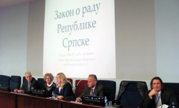 ZAKON O RADU: Muškarci u penziju sa 40, žene sa 35 godina staža