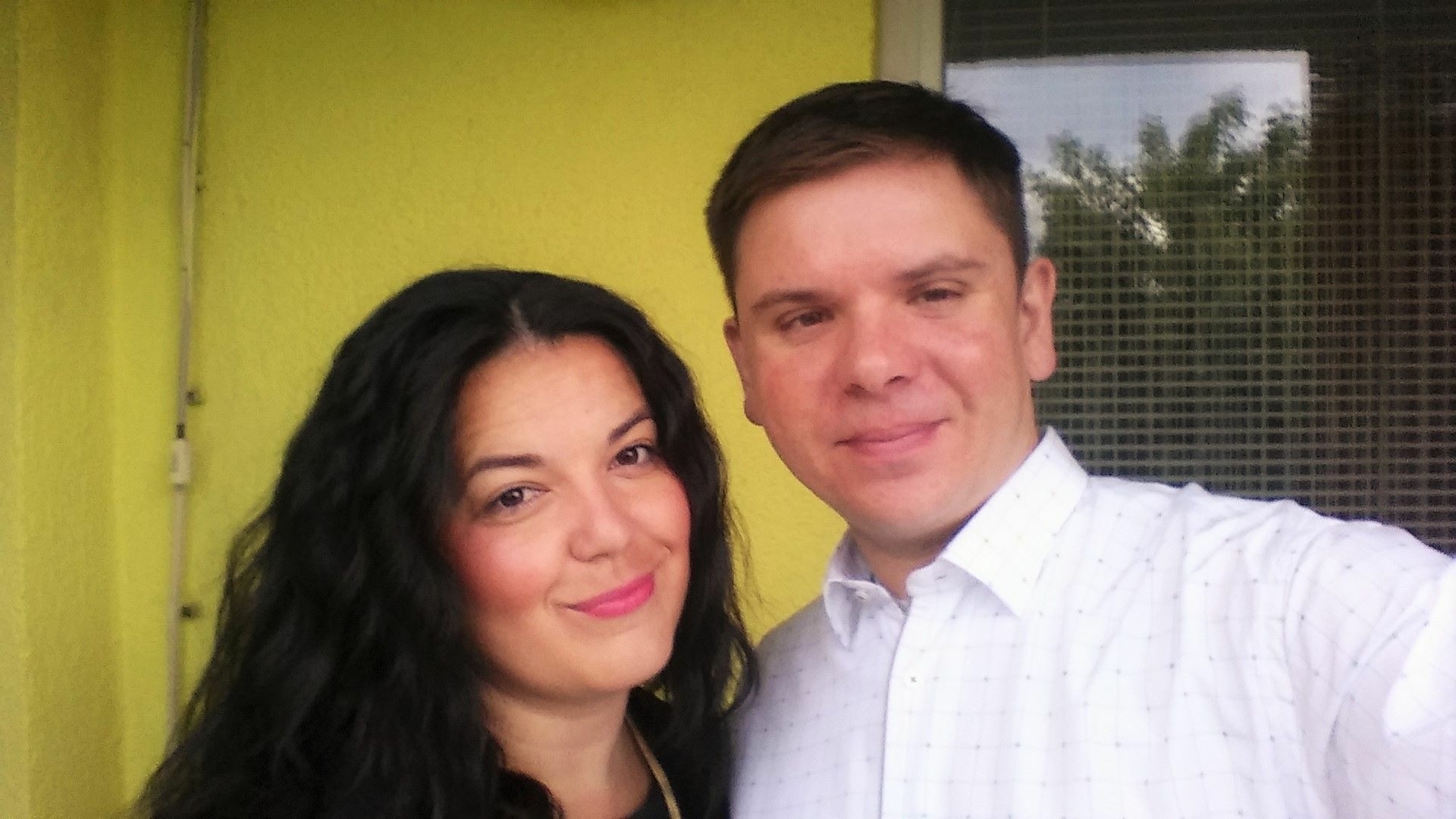 AFERA U DOBOJU – PRETRESEN STAN ODBORNIKA SNSD Gajići prijavljeni da su ucenjivali partijske kolege