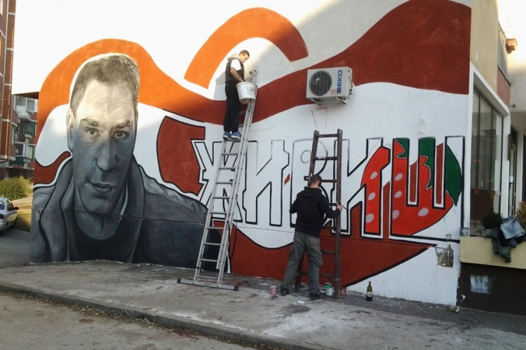 DOBOJ: Novi mural Denija Božića (FOTO)