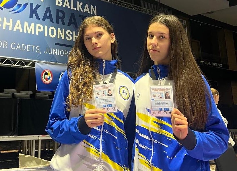 DOBOJ: Karatiskinje Lana Stevanović i Natalija Brkić na Balkanskom prvenstvu u Sarajevu