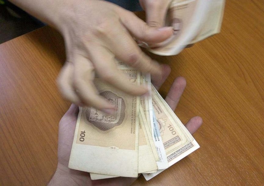 PROSJEK 962 KM Plate u BiH za oko pet odsto veće nego u septembru