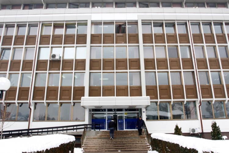 POTVRĐENO IZ FONDA ZDRAVSTVENOG OSIGURANJA: Građani Srpske u izolaciji imaju pravo na bolovanje