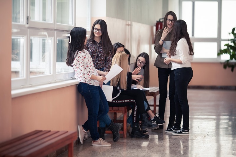 POSLOVNO-INFORMATIČКI TEHNIČAR - Novo zanimanje u šкolskoj 2019/2020. godini u JU EКONOMSКA ŠКOLA DOBOJ