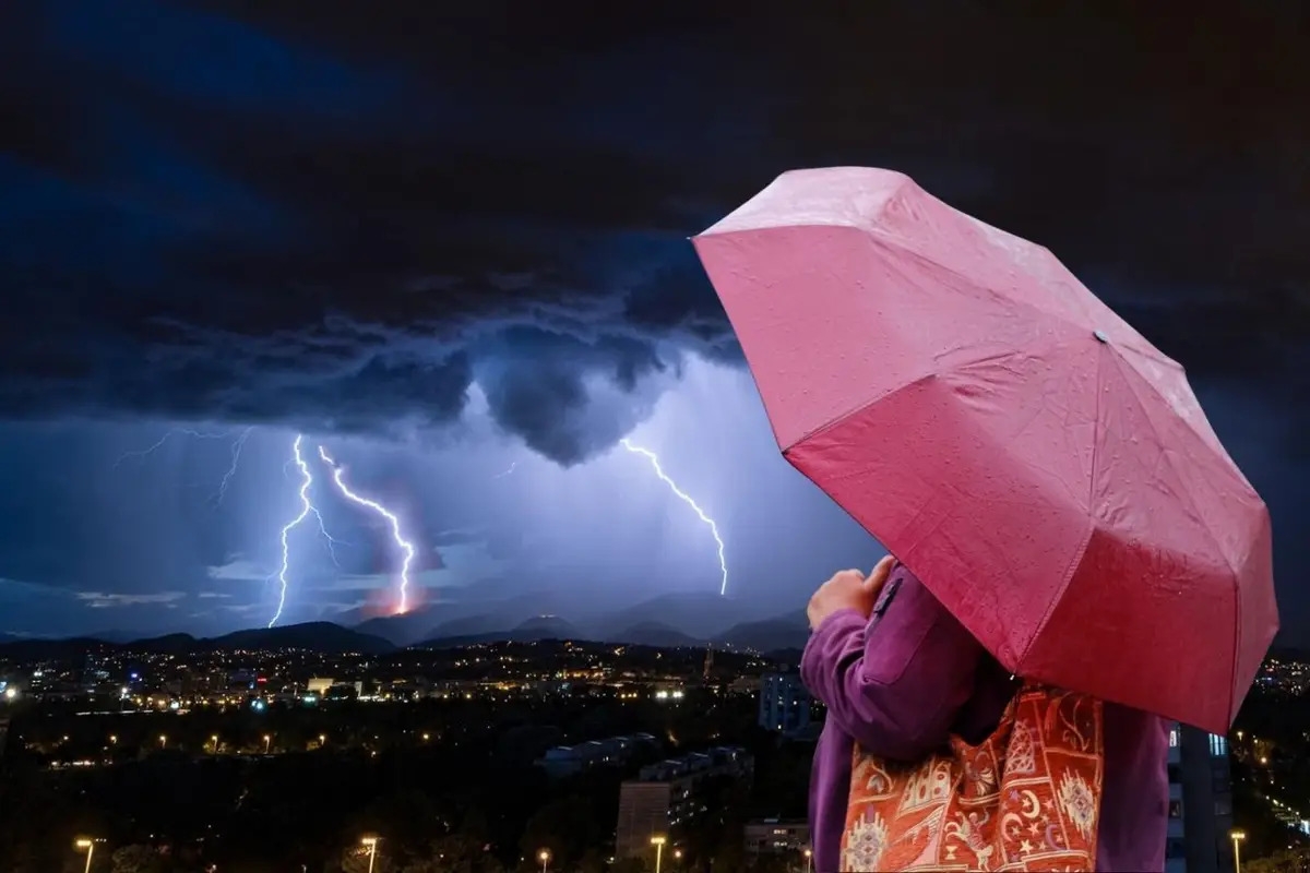 VRIJEME: Svježije, uz povremenu kišu i pljuskove sa grmljavinom