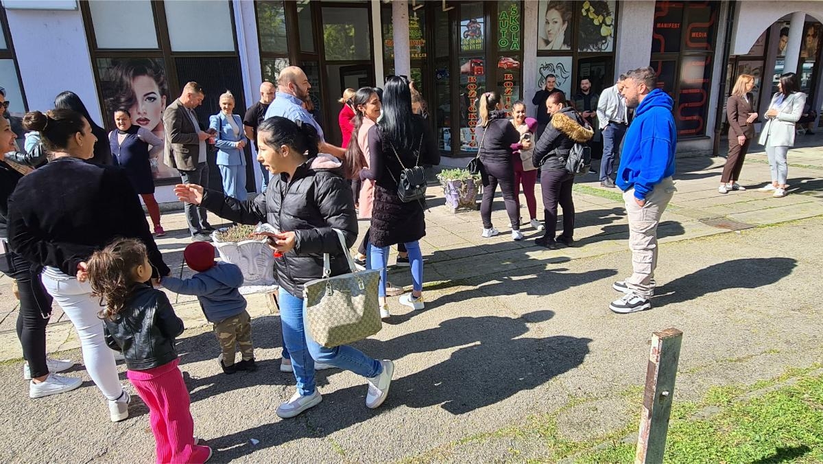 U DOBOJU OTVORENA KANCELARIJA ZA ROME: Fokus na obrazovanje i socio-ekonomsko osnaživanje