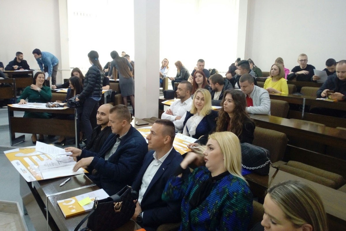 DOBOJ: Đaci srednjih škola se potrudili da nabave opremu i učila