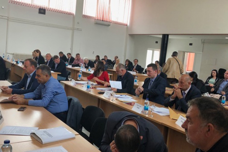 DOBOJ: Dio gradske vlasti zabrinut zbog moguće koalicije SNSD - SDS