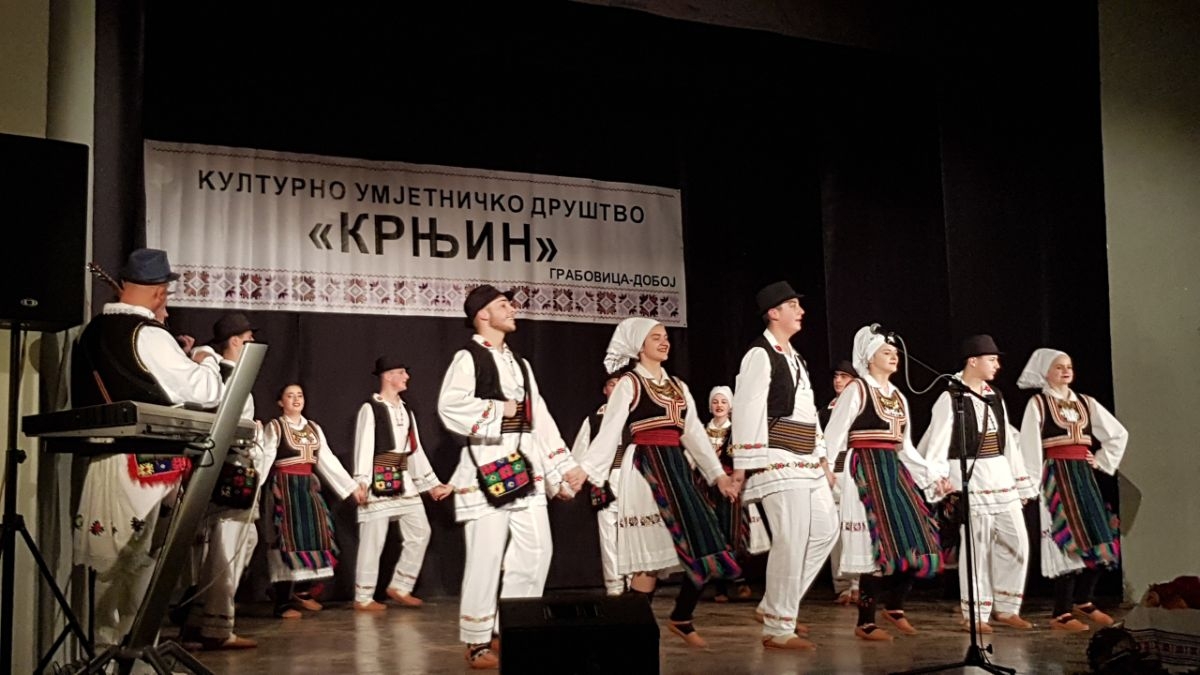 DOBOJ: KUD “Krnjin” održao godišnji nastup, sredstva od ulaznica za nabavku nošnji