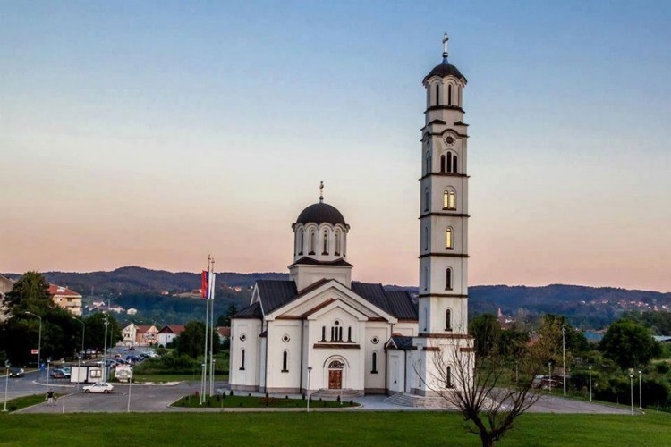 DOBOJ: Tinejdžeri osumnjičeni da su krali novac iz crkve