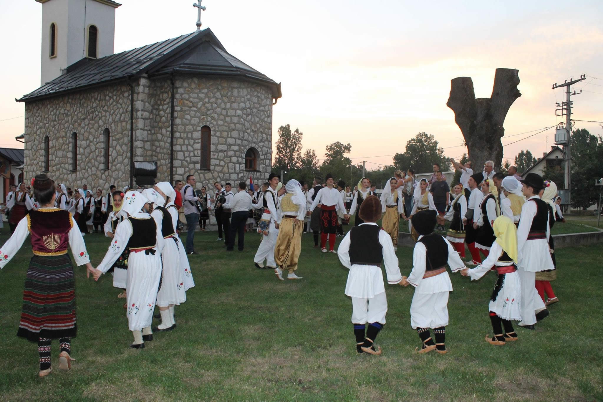 DOBOJ: Ilindanski dani u Kožuhama (FOTO)