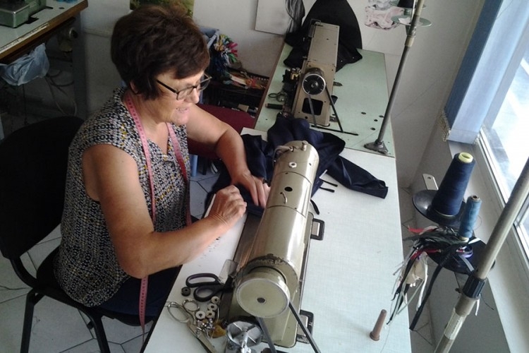 DOBOJ: Kostime više skoro niko ne šije