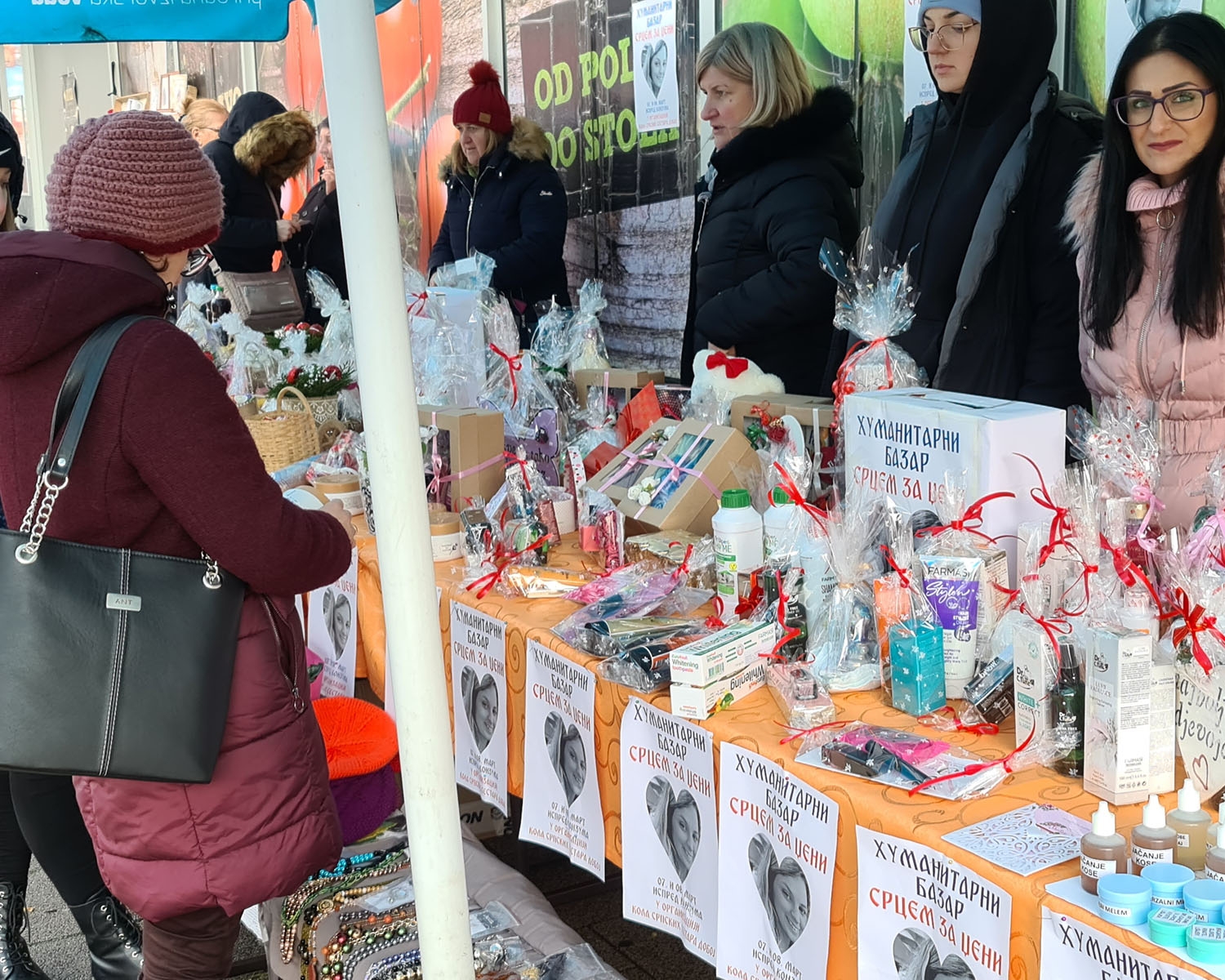 DOBOJ: Humanitarni bazar "Srcem za Dženi"