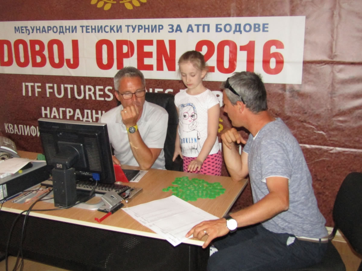 DOBOJ: Počeo "Doboj Open 2017", na programu kvalifikacije (FOTO)