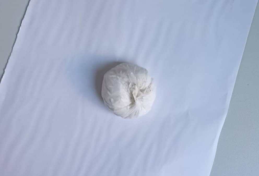 DOBOJ: Pronađen i oduzet „Spid“, drogu sakrila u punđu